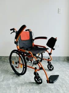 Thuê xe lăn Đà Nẵng